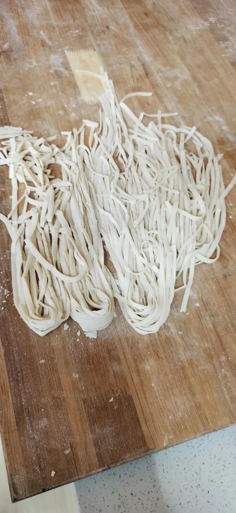 品味传统：手工牛肉面的传承与创新